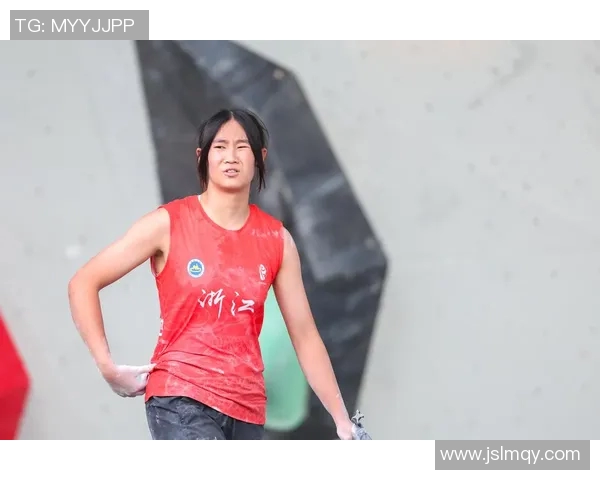 杭州飞盘队在世界攀岩锦标赛中的团队协作表现精彩点评与分析