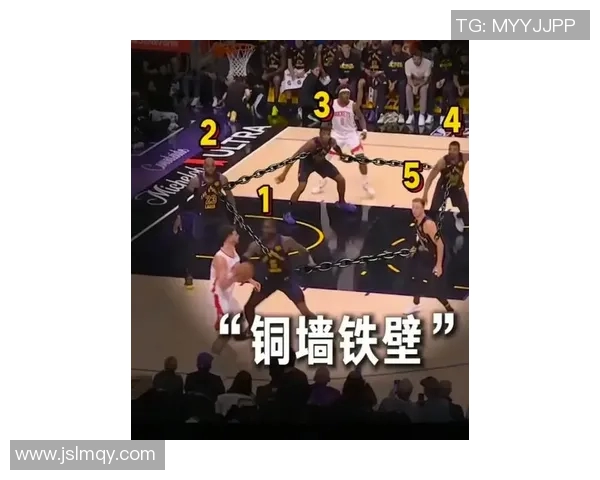 尼克杨重返湖人赛场引发热议球迷期待昔日辉煌再现
